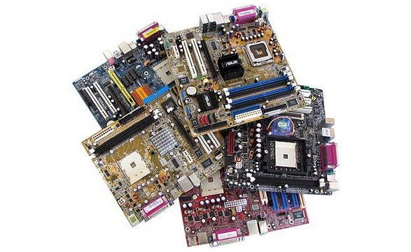 Elementos de una placa base de PC 