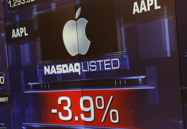 La baja en el Nasdaq sería causada por las bajas ventas del iPhone 5.